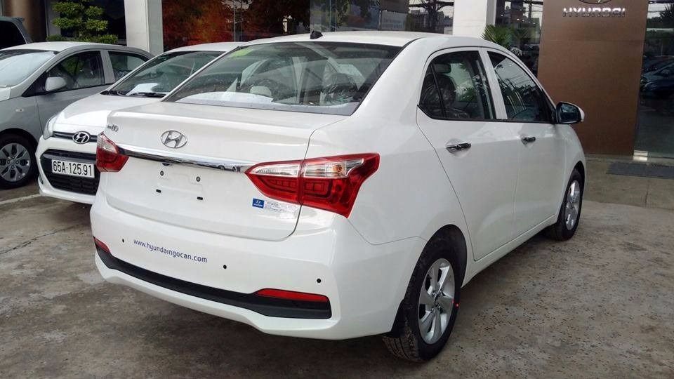 Bán Hyundai Grand i10 đời 2017, màu đỏ, nhập khẩu  -13