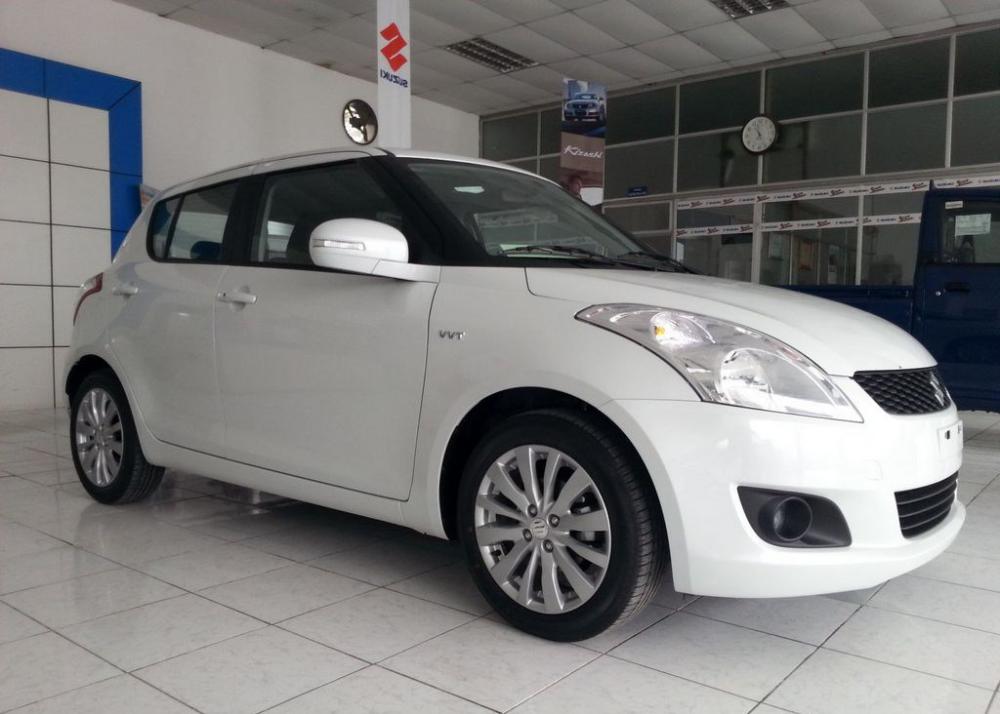 Bán xe Suzuki Swift 2017, màu trắng, xe nhập-1