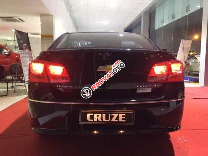 Chevrolet Cruze LTZ phiên bản 2017 khuyến mãi 70 triệu - Trả trước 80 triệu nhận xe LH: 0933 415 481-2