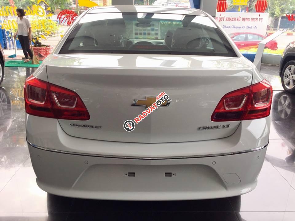 Chevrolet Cruze 2017, hỗ trợ vay ngân hàng 80%. Gọi Ms. Lam 0939193718-2