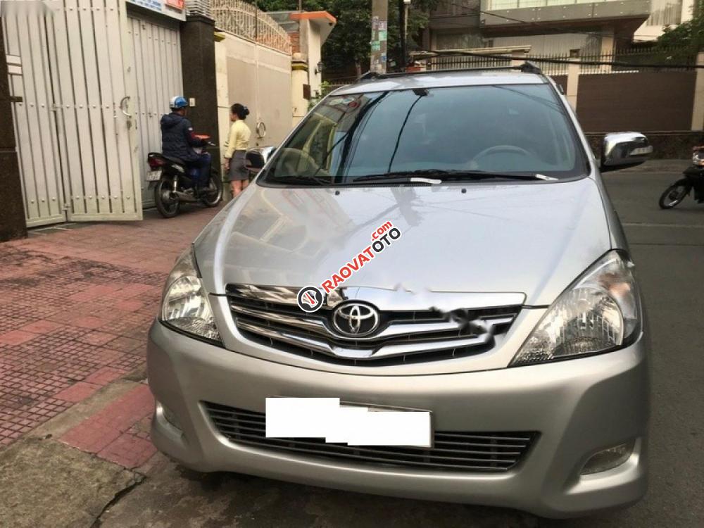 Bán Toyota Innova V đời 2008, màu bạc số tự động-2