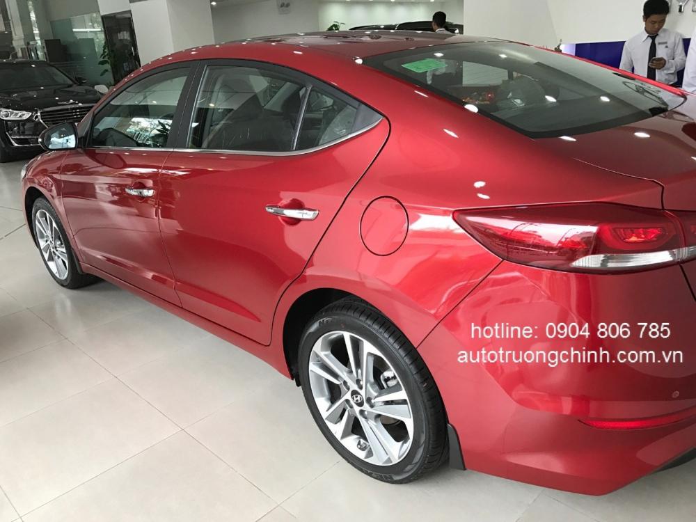 Bán ô tô Hyundai Elantra đời 2017, màu đỏ, nhập khẩu chính hãng-2