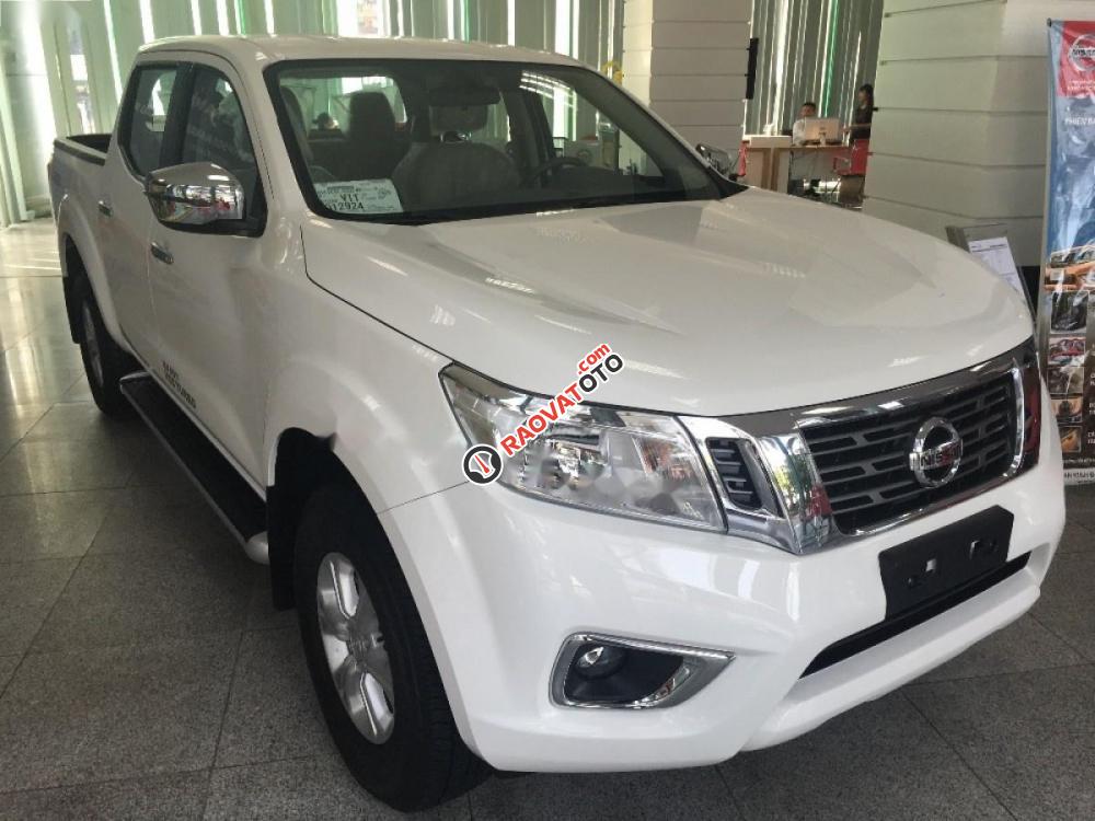 Cần bán Nissan Navara EL 2WD sản xuất 2017, màu trắng, nhập khẩu giá cạnh tranh-0