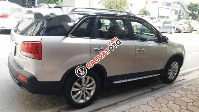 Cần bán xe Kia Sorento sản xuất 2010, màu bạc, xe nhập chính chủ-2