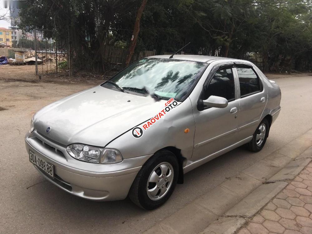 Cần bán gấp Fiat Siena ELX 1.3 2003, màu bạc giá cạnh tranh-0