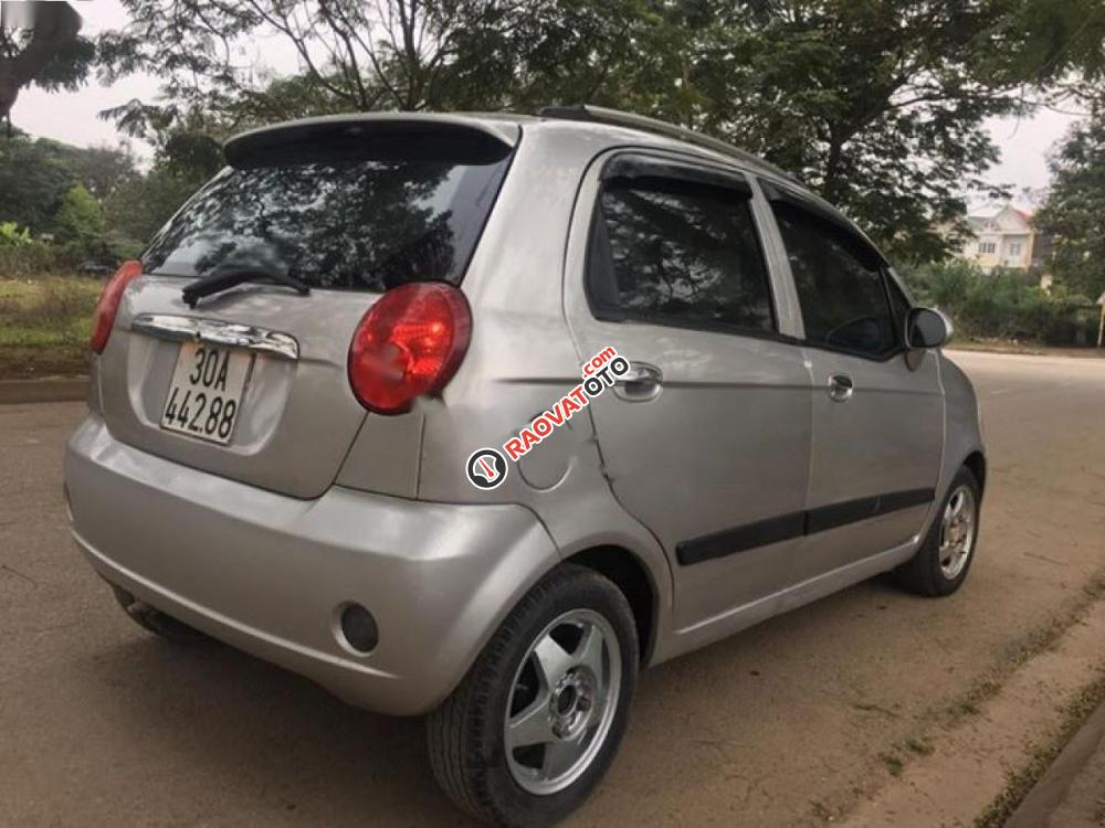 Cần bán lại xe Chevrolet Spark LT 0.8 MT sản xuất 2010, màu bạc chính chủ-5