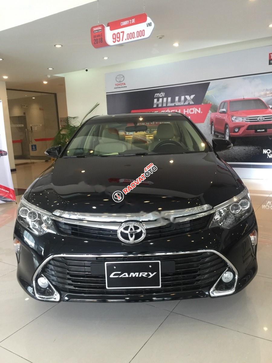 Bán xe Toyota Camry 2.5Q đời 2017, màu đen-0