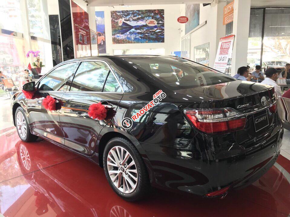 Bán xe Toyota Camry 2.5Q model 2018, màu đen, giao ngay-2