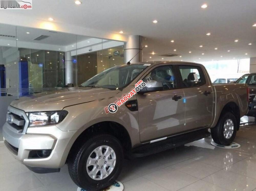 Bán Ford Ranger XLS 2.2L 4x2 AT đời 2017, nhập khẩu nguyên chiếc-0