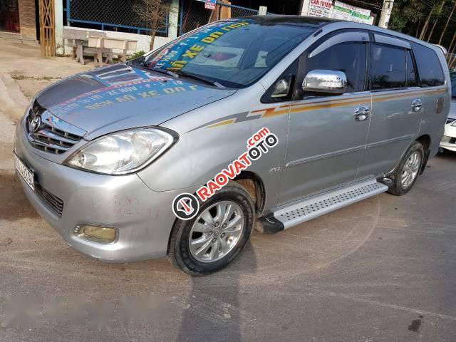 Cần bán lại xe Toyota Innova đời 2008, màu bạc, giá 440tr-1