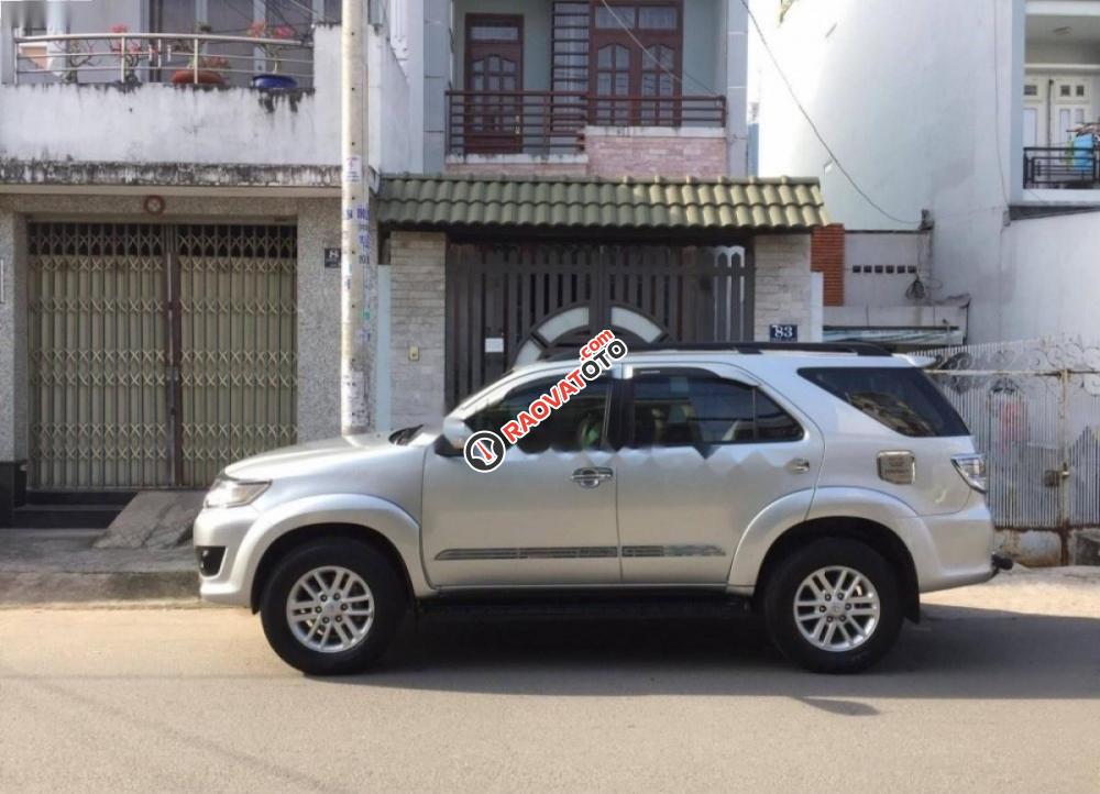 Cần bán xe Toyota Fortuner 2.7V 4x2 đời 2014, màu bạc, giá chỉ 795 triệu-9