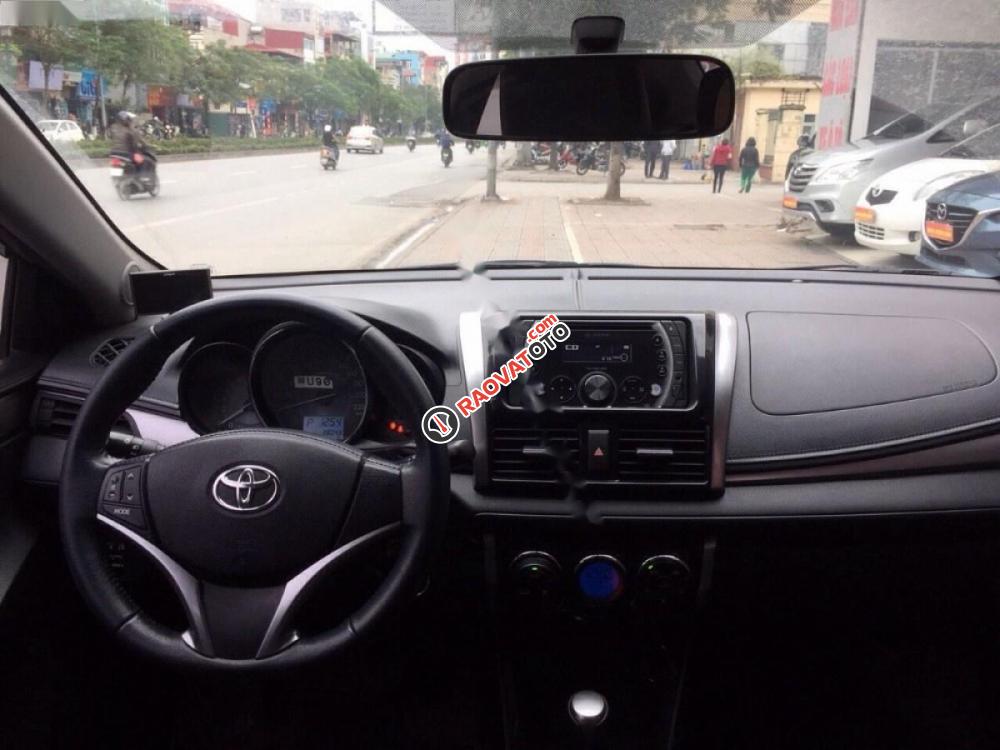 Cần bán xe Toyota Vios G đời 2015, màu vàng chính chủ-5