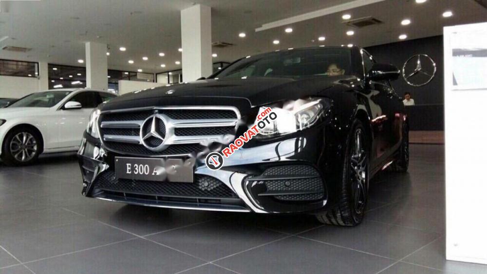 Bán ô tô Mercedes E300 AMG sản xuất 2017, màu đen-1