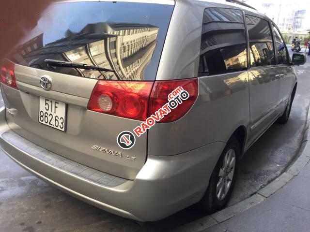 Bán ô tô Toyota Sienna đời 2007, màu bạc, giá chỉ 620 triệu-0