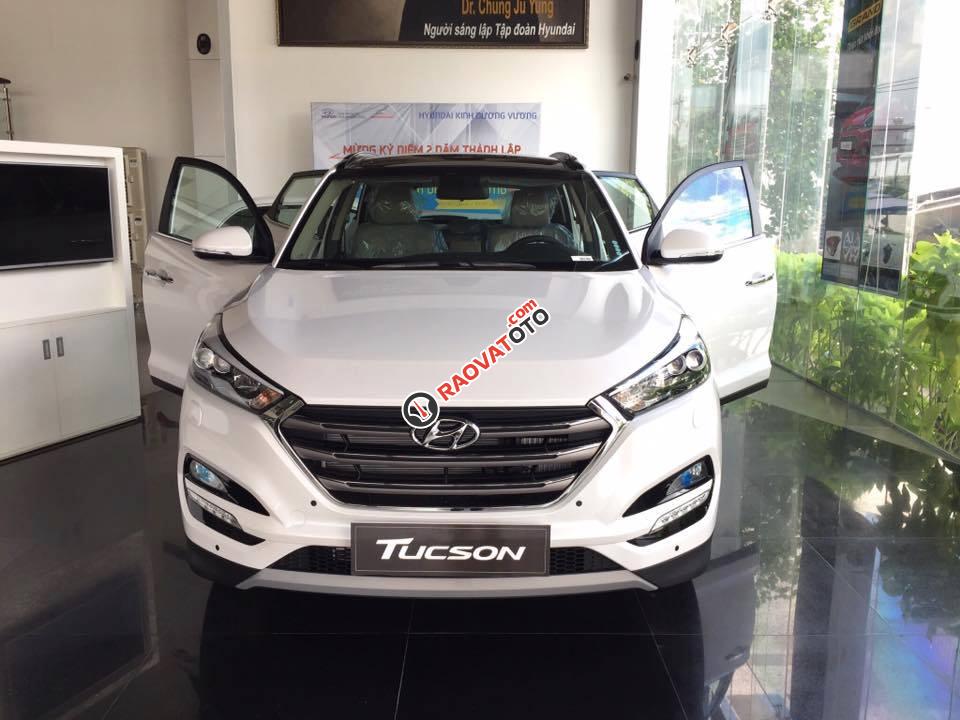 Cần bán xe Hyundai Tucson 2.0AT đời 2017-3