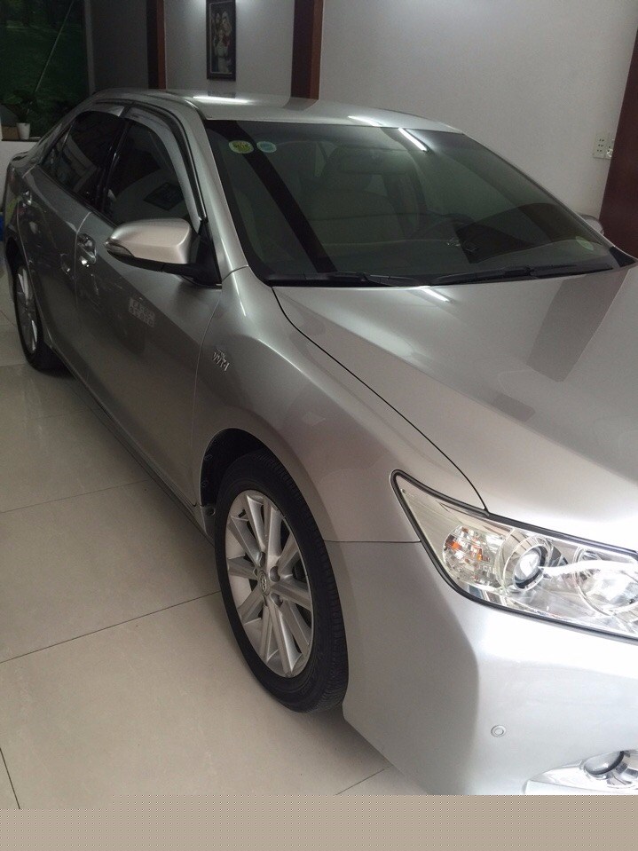 Cần bán gấp Toyota Camry 2.5G đời 2013, màu bạc, nhập khẩu chính hãng, chính chủ, giá 890tr-10