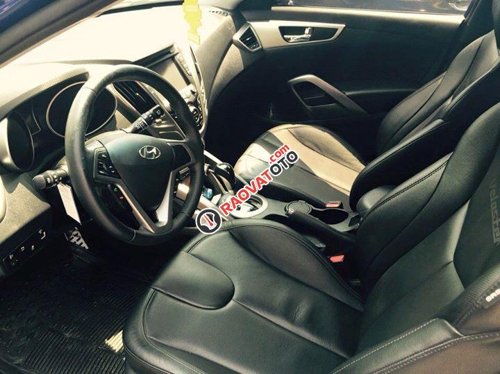 Cần bán xe Hyundai Veloster 2012 màu xanh dương lăn bánh 7.000km đẹp long lanh-0