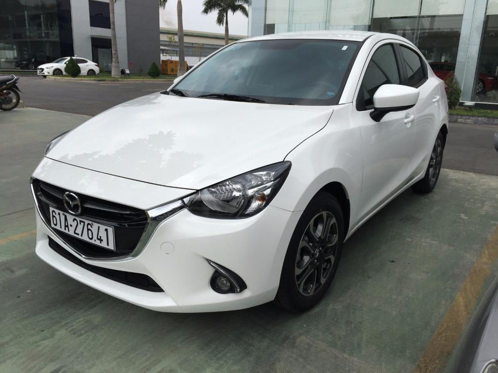 Cần bán Mazda 2 đời 2017, màu trắng, nhập khẩu -3