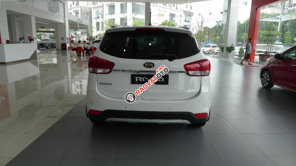 Cần bán Kia Rondo năm 2017, màu trắng-6