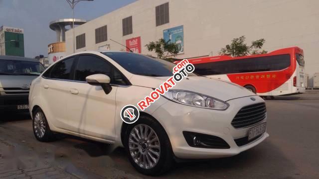 Bán ô tô Ford Fiesta Titanium đời 2015, màu trắng chính chủ-3