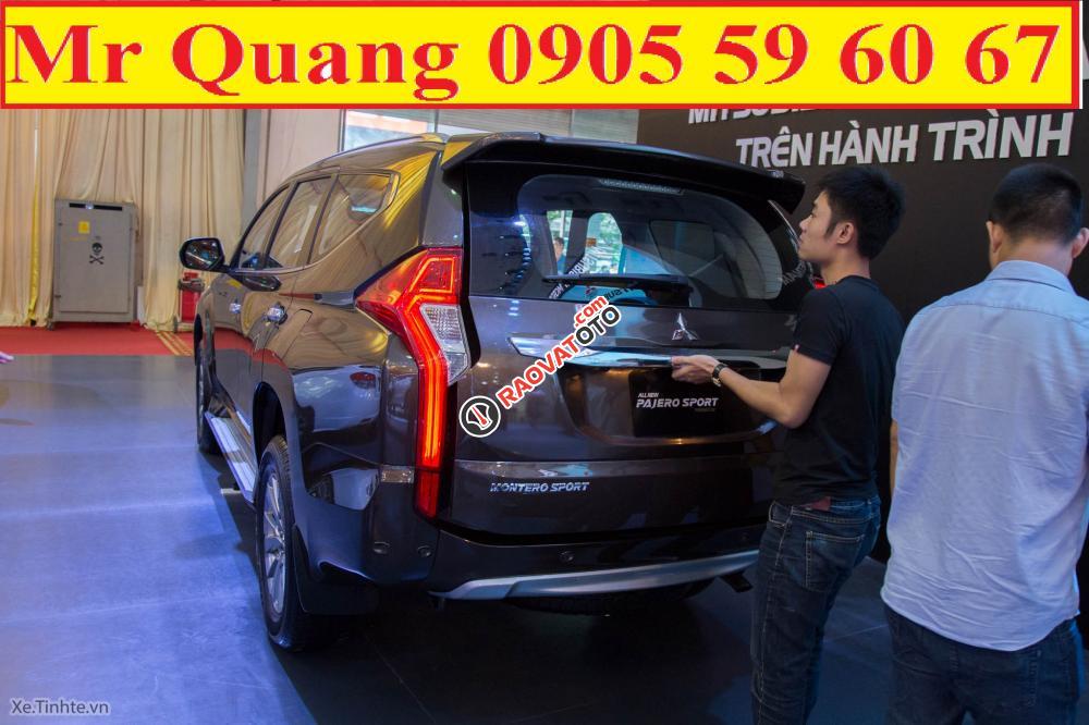 Bán xe Pajero Sport nhập khẩu, xe đủ màu, hỗ trợ vay lên đến 80 %. LH Quang 0905596067, giá tốt nhất tại Huế-16