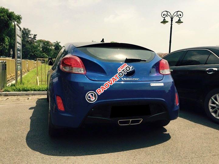 Cần bán xe Hyundai Veloster 2012 màu xanh dương lăn bánh 7.000km đẹp long lanh-2