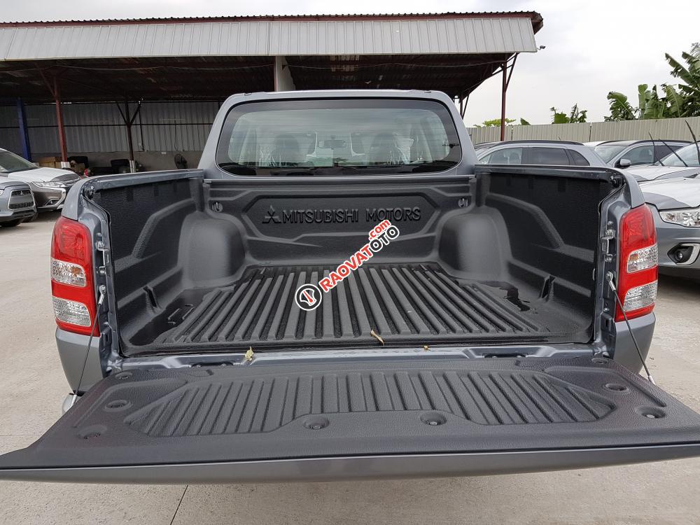 Bán xe Triton mẫu 2017 Quảng Nam, bán tải Triton 2017 Quảng Nam, giá xe Triton hấp dẫn-13