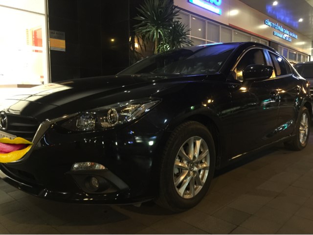 Cần bán xe Mazda 3 đời 2016, màu đen, nhập khẩu nguyên chiếc, giá tốt-8