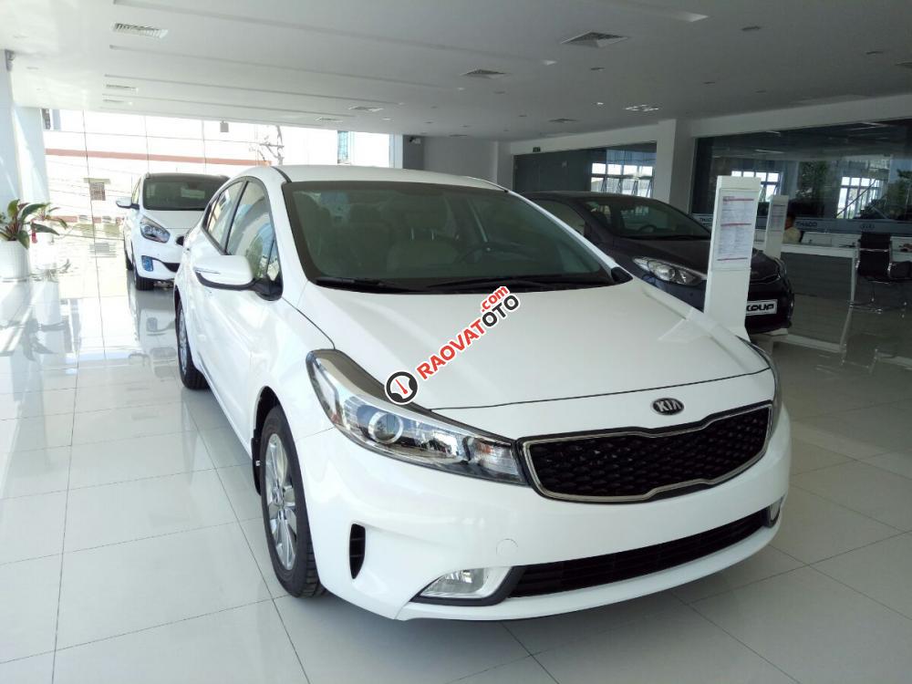 Kia Cerato 1.6 số sàn, màu trắng, giá ưu đãi tại Kia Khánh Hòa-0