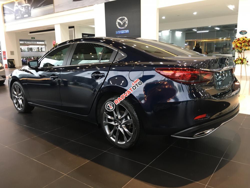 Mazda Phạm Văn Đồng có sẵn xe Mazda 6 2.0 Premium 2017, hỗ trợ trả góp 90% xe - LH 0977.759.946-5