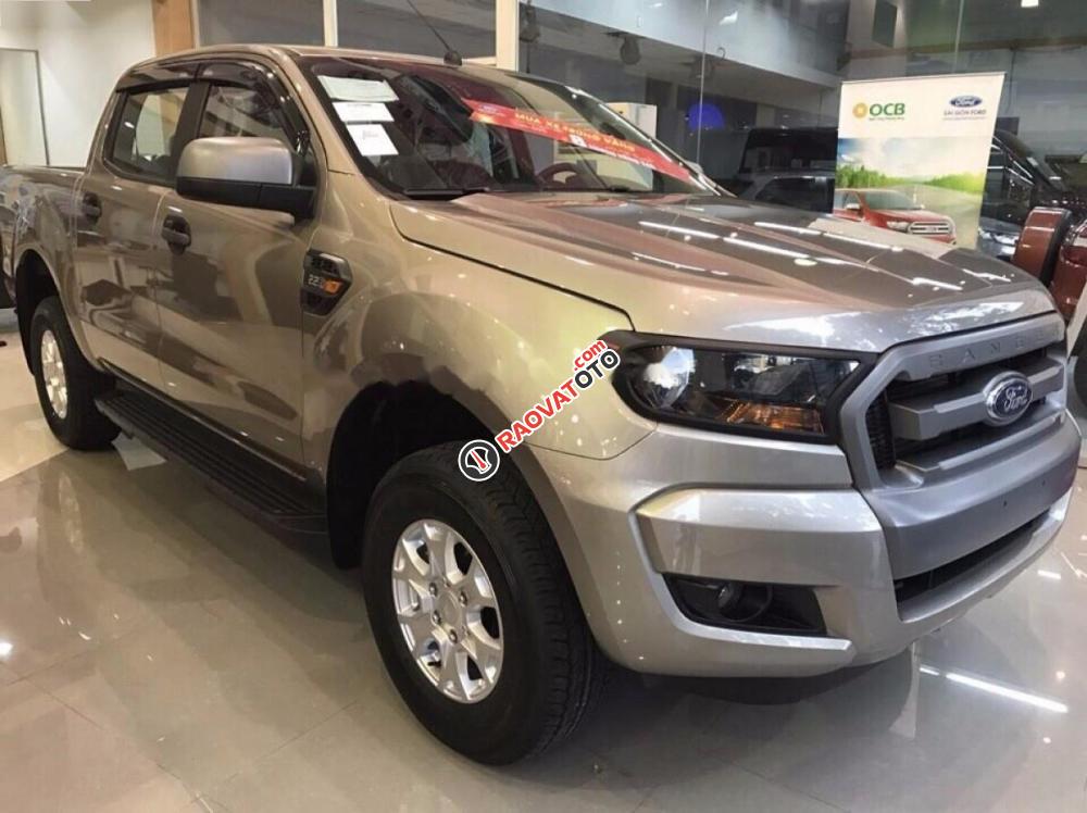 Bán Ford Ranger XLS 2.2L 4x2 AT đời 2017, nhập khẩu nguyên chiếc-1