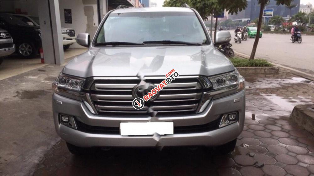 Bán ô tô Toyota Land Cruiser VX 4.6 V8 đời 2016, màu bạc, nhập khẩu nguyên chiếc -3