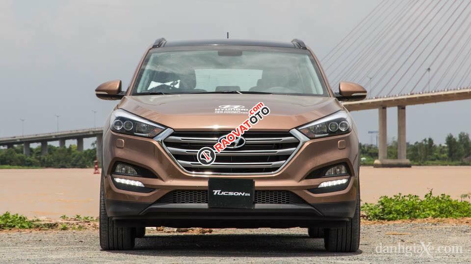 BÁN Hyundai Tucson 2.0 AT (ĐB) 2018 máy xăng - hỗ trợ vay vốn 80% giá trị xe, hotline 0935904141 - 0948945599-0