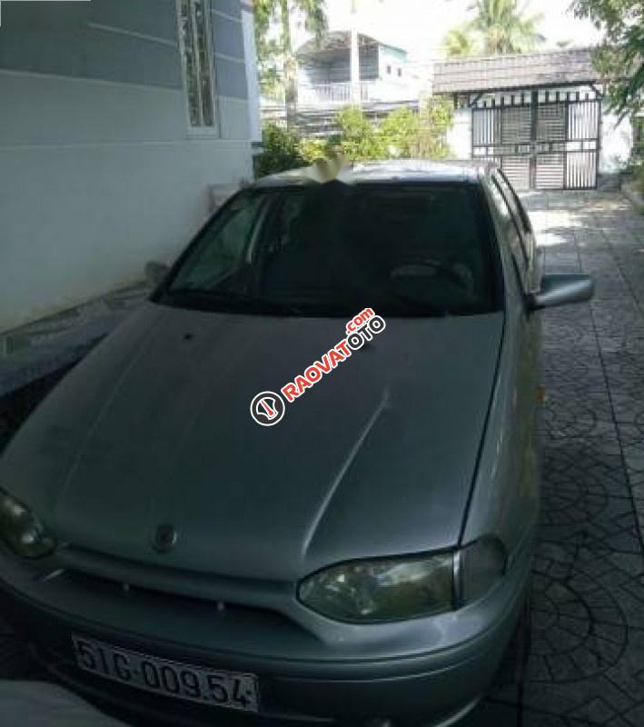 Bán Fiat Siena HLX 1.6 đời 2003, màu bạc giá cạnh tranh-0