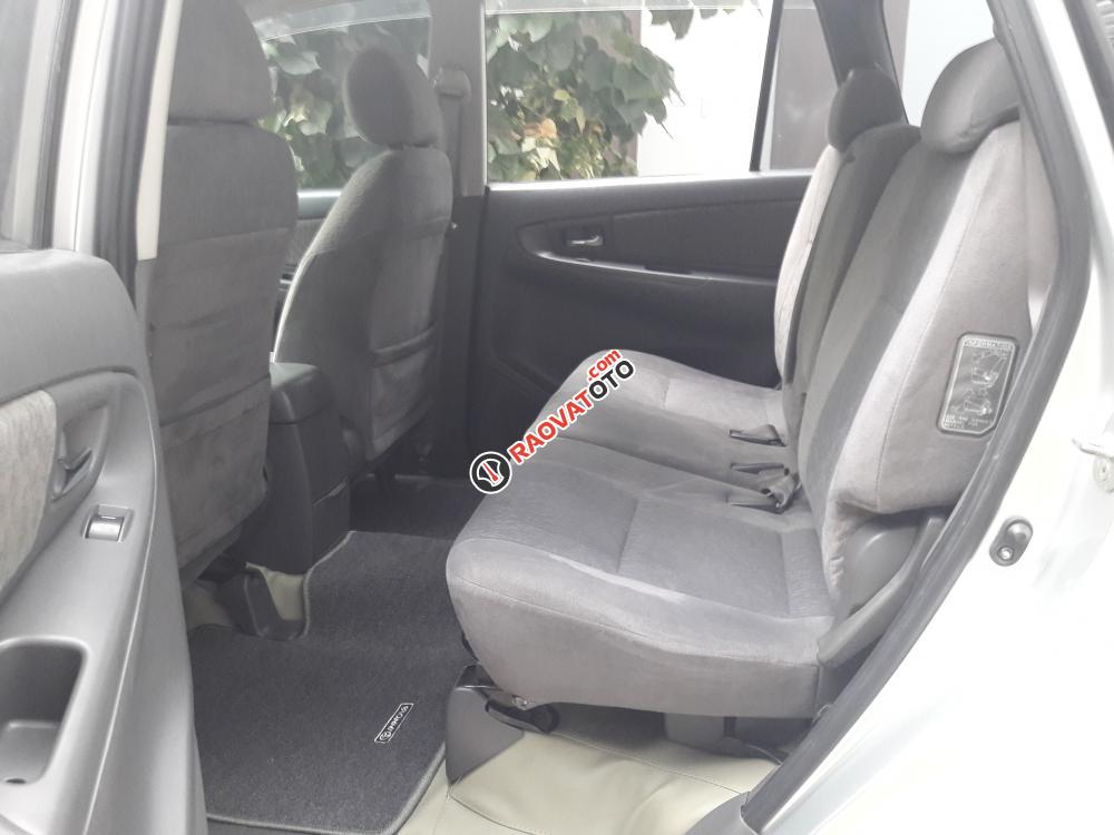 Toyota Innova E 2.0 2013 zin đẹp, chính chủ-10