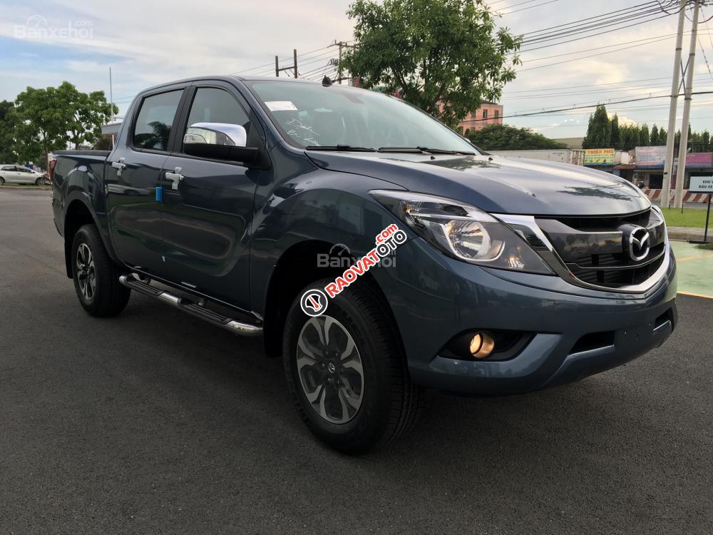 Cần bán Mazda BT 50 2.2AT 2WD, màu xanh lam, nhập khẩu-0