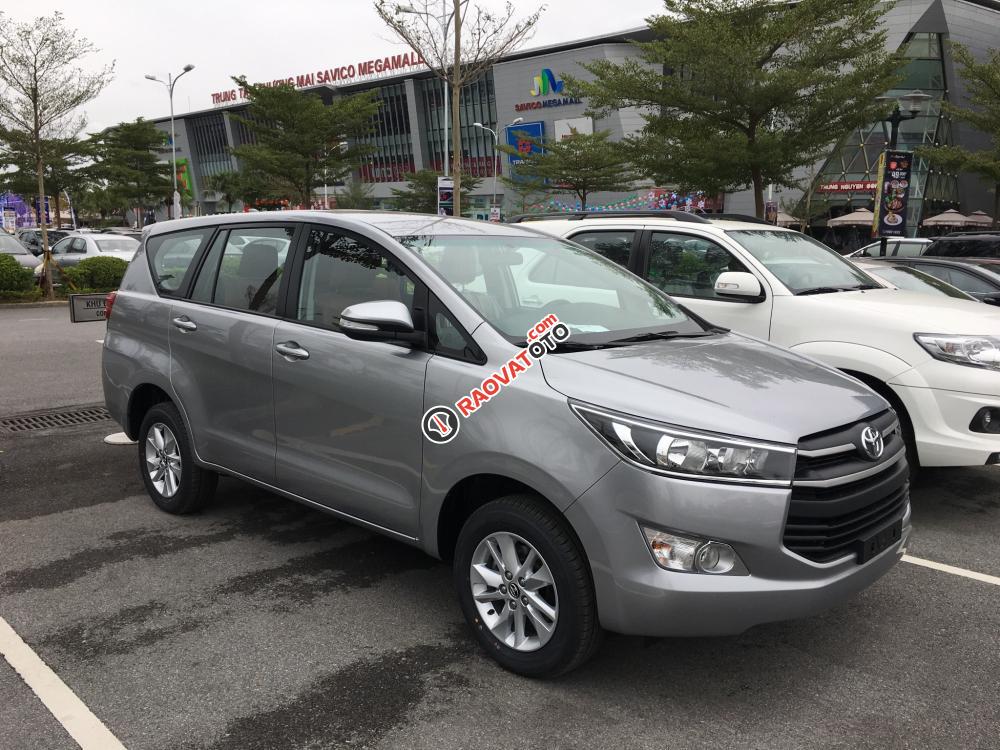 Bán Toyota Innova 2.0E 2018 - cam kết giá tốt nhất, tặng bảo hiểm, phụ kiện, liên hệ ngay: 0948057222-2