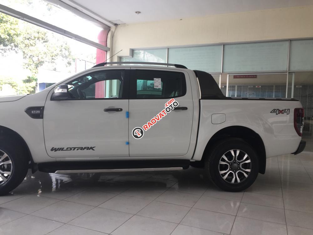 Bán Ford Ranger Wildtrak màu trắng, có xe tại Tây Ninh, giao xe liền-0