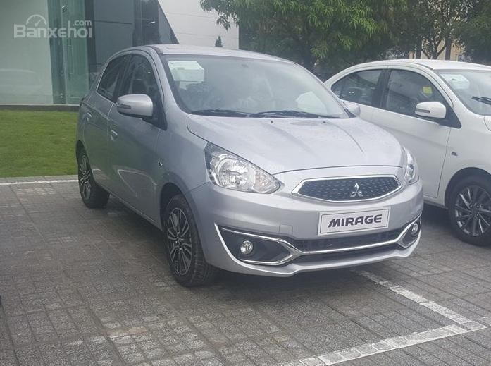 Bán xe Mitsubishi Mirage 2017, màu bạc, nhập khẩu-4