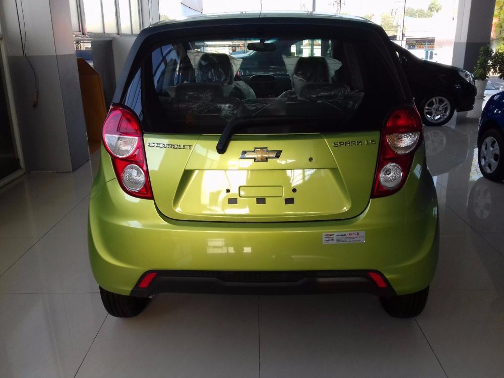 Bán Chevrolet Spark 12LS sản xuất 2017, nhập khẩu-4