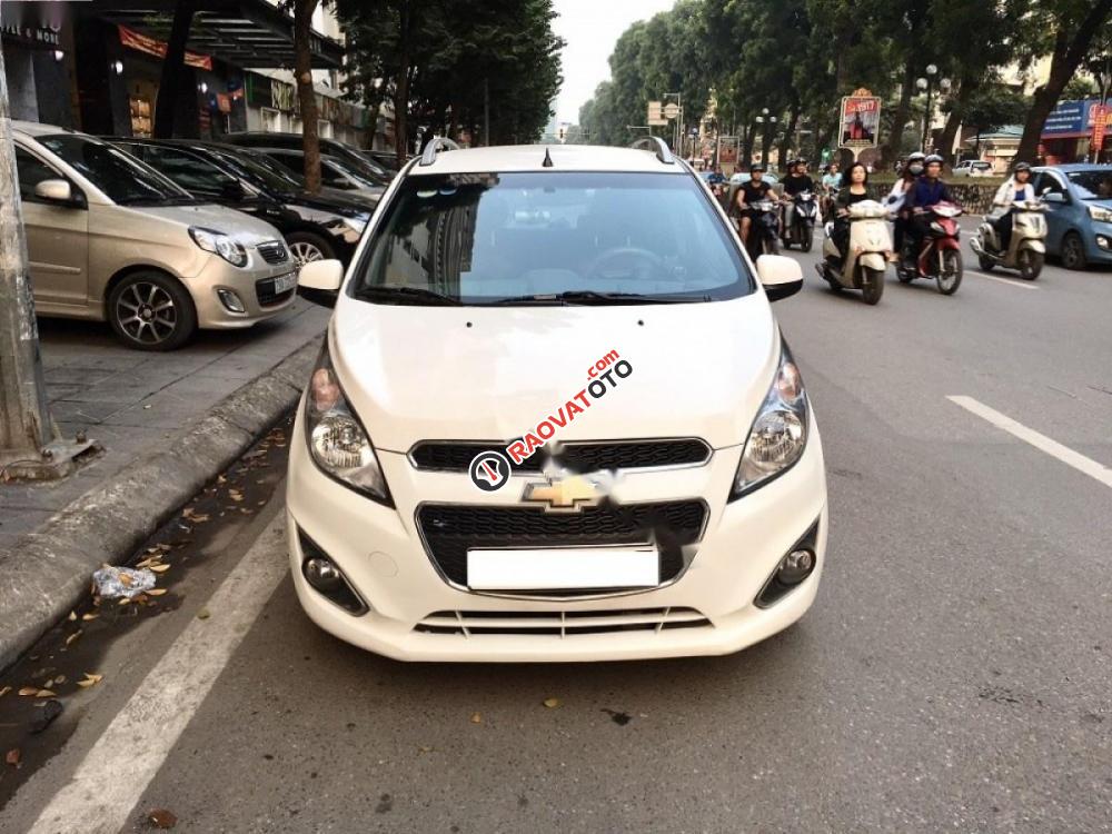 Bán Chevrolet Spark LTZ đời 2014, màu trắng chính chủ, 315 triệu-1