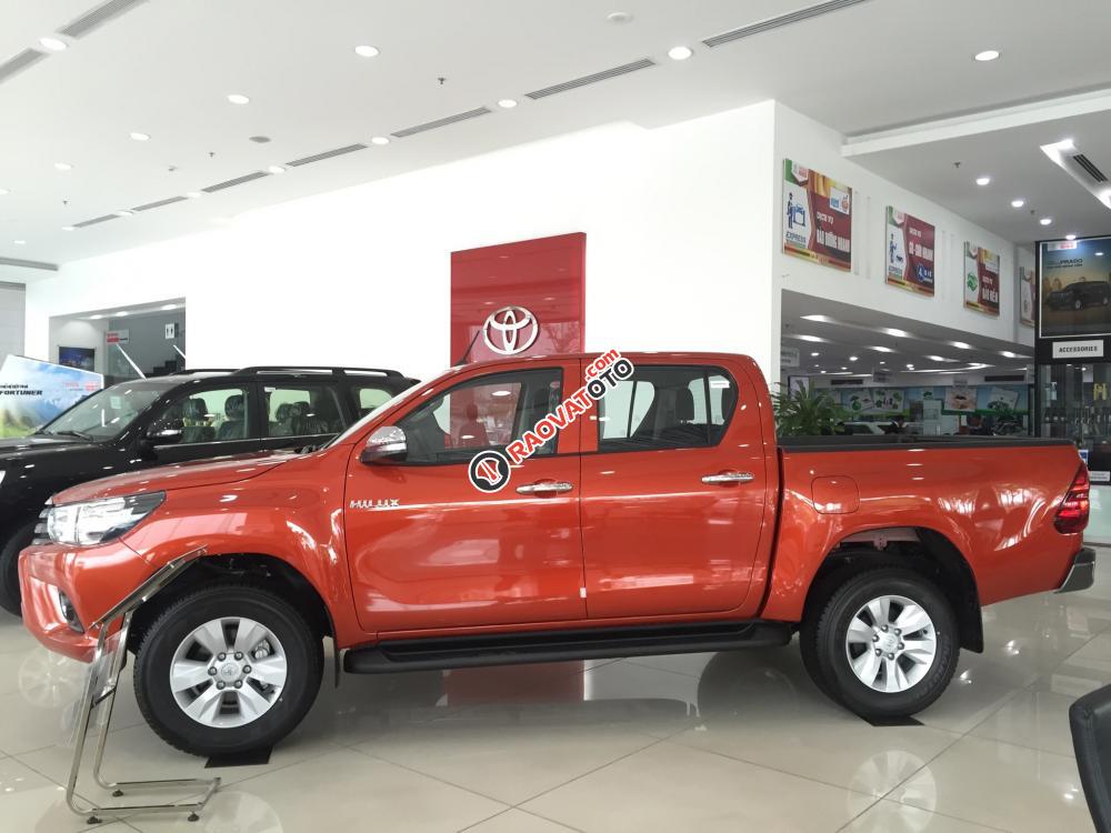 Bán Toyota Hilux 2.4E 2018 xe nhập giao ngay, hỗ trợ trả góp lên tới 90%, hotline: 0948057222-1