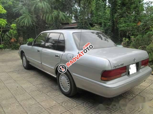 Cần bán xe Toyota Crown Super Saloon đời 1992 số sàn, giá 165tr-3