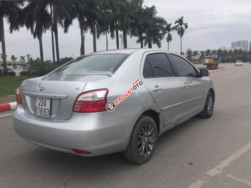 Cần bán lại xe Toyota Vios 1.5 E đời 2012, màu bạc còn mới-3