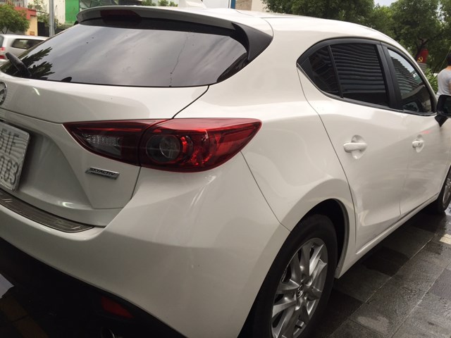 Cần bán xe Mazda 3 đời 2017, màu trắng, xe nhập -7