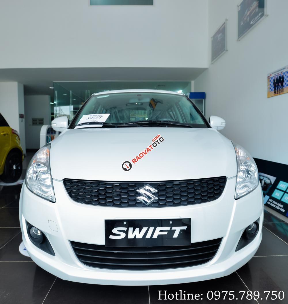 Đại lý Suzuki Việt Anh bán xe Suzuki Swift đời 2018, màu trắng giá tốt kèm nhiều khuyến mãi-1