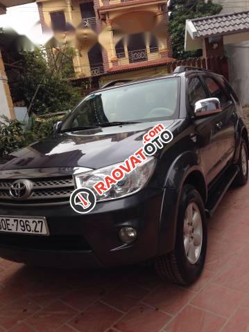 Bán Toyota Fortuner đời 2009, màu đen, chính chủ giá cạnh tranh-0