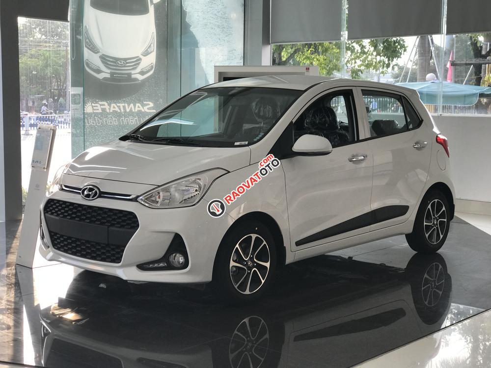 [Hyundai Hue] Cần bán Hyundai Grand i10 năm 2018 màu trắng, 315 triệu - LH 0903.545.725-0