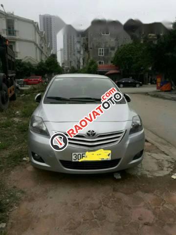 Bán Toyota Vios 1.5E đời 2011, màu bạc chính chủ giá cạnh tranh-1