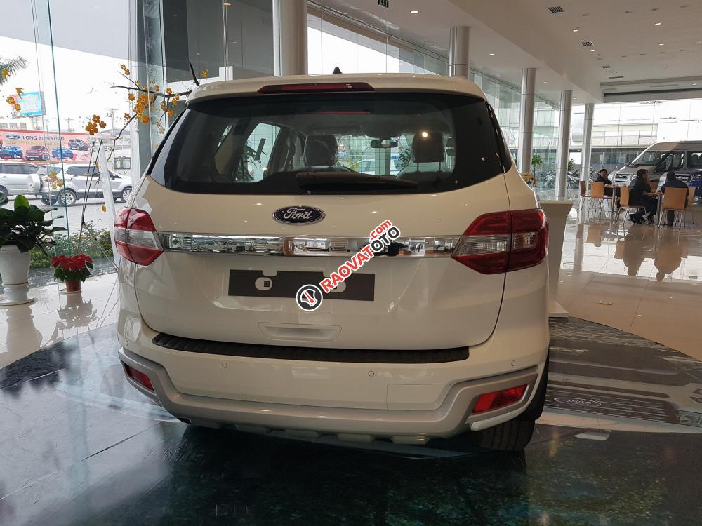 Cần bán Ford Everest 2.2L Trend đời 2017, nhập khẩu chính hãng-1